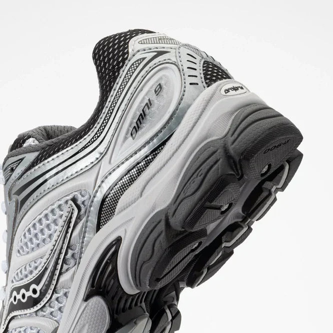 Saucony Progrid Omni 9 Microchip Gris